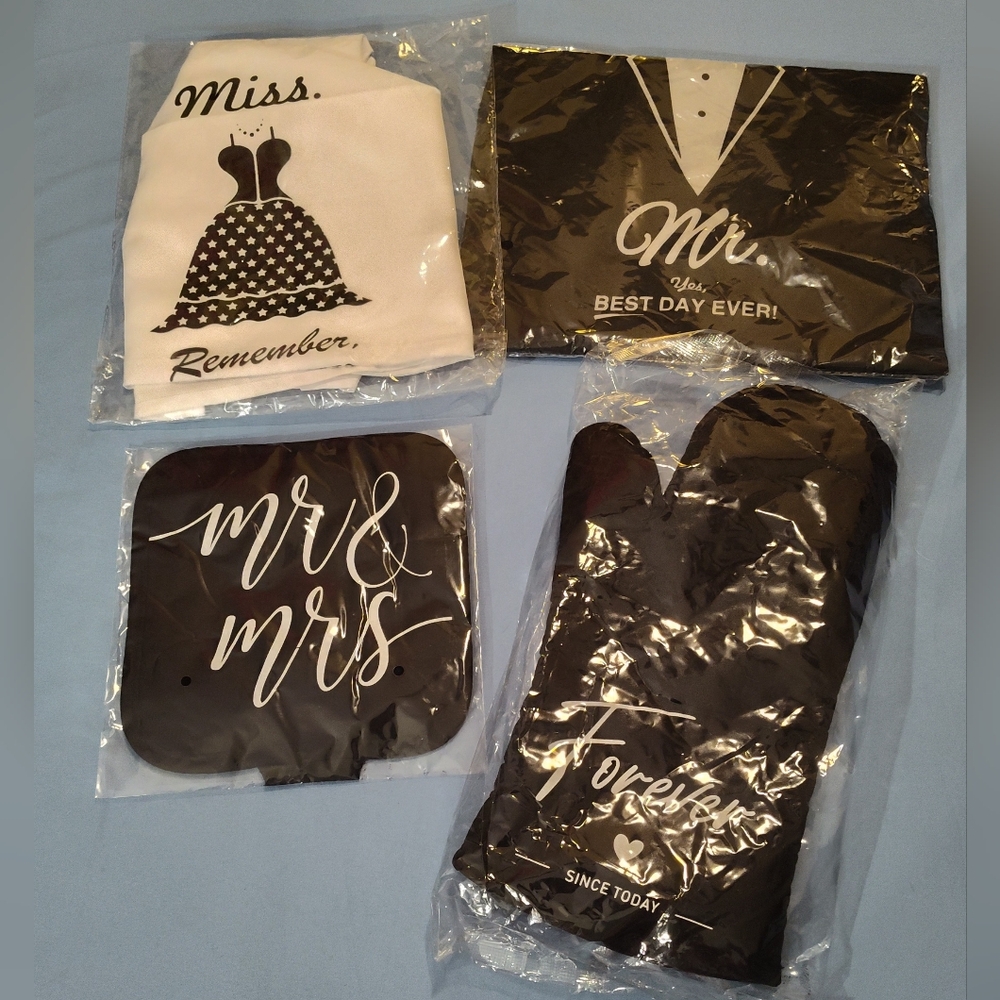 NWT! Wedding Kitchen Gear